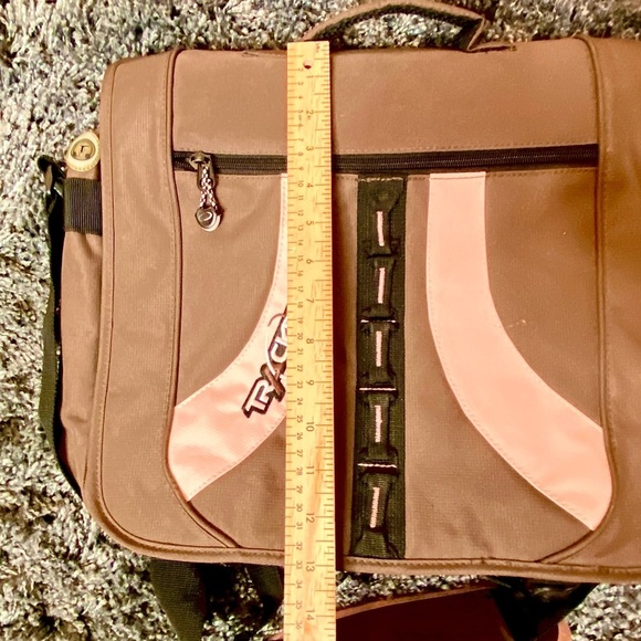 Tracker Brown and Pink Messenger School Work Bag Never Used - Picture 13 of 16
